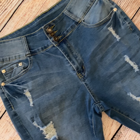 Raw Hem High Waist Jeans - Picture 2 of 3